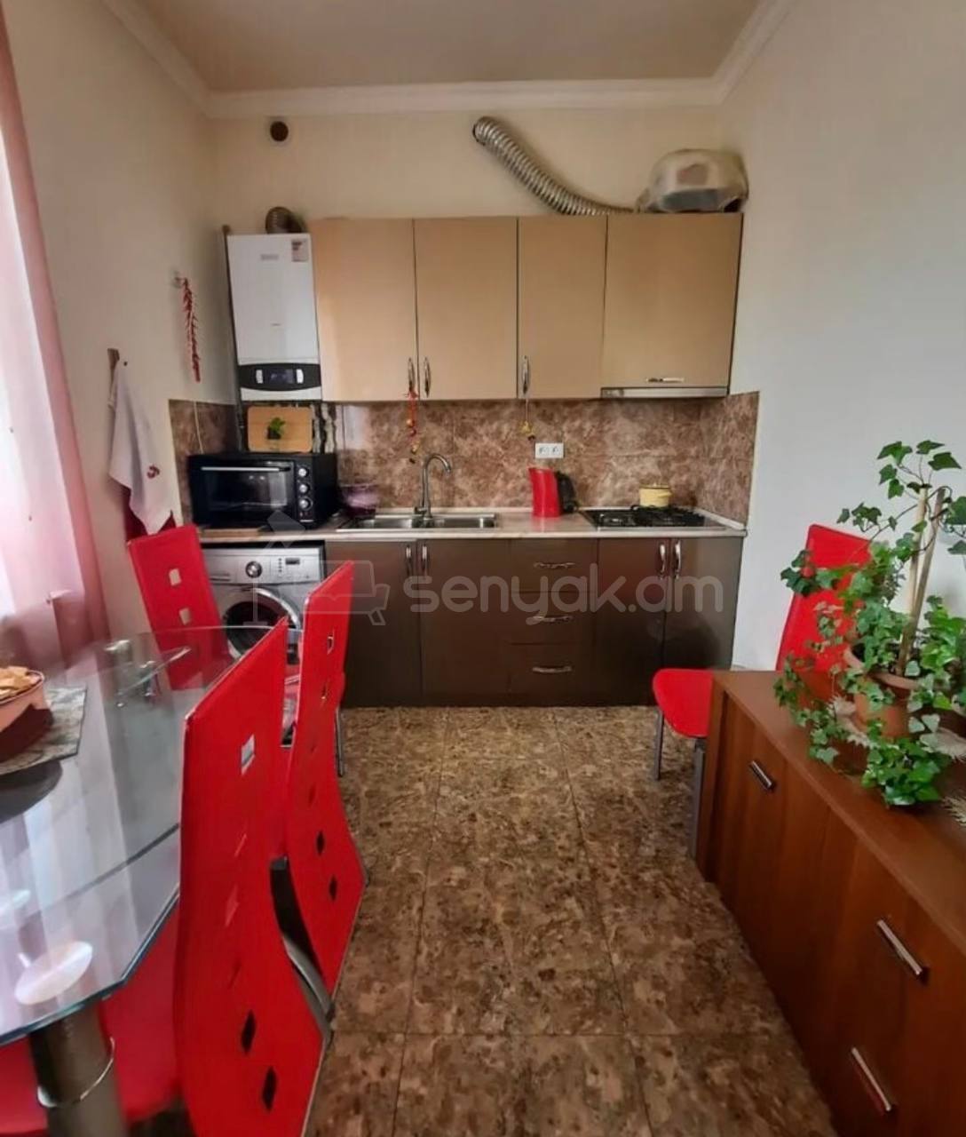 2 Սենյականոց Սեփական Տուն, 43քմ, Կապիտալ Վերանորոգված