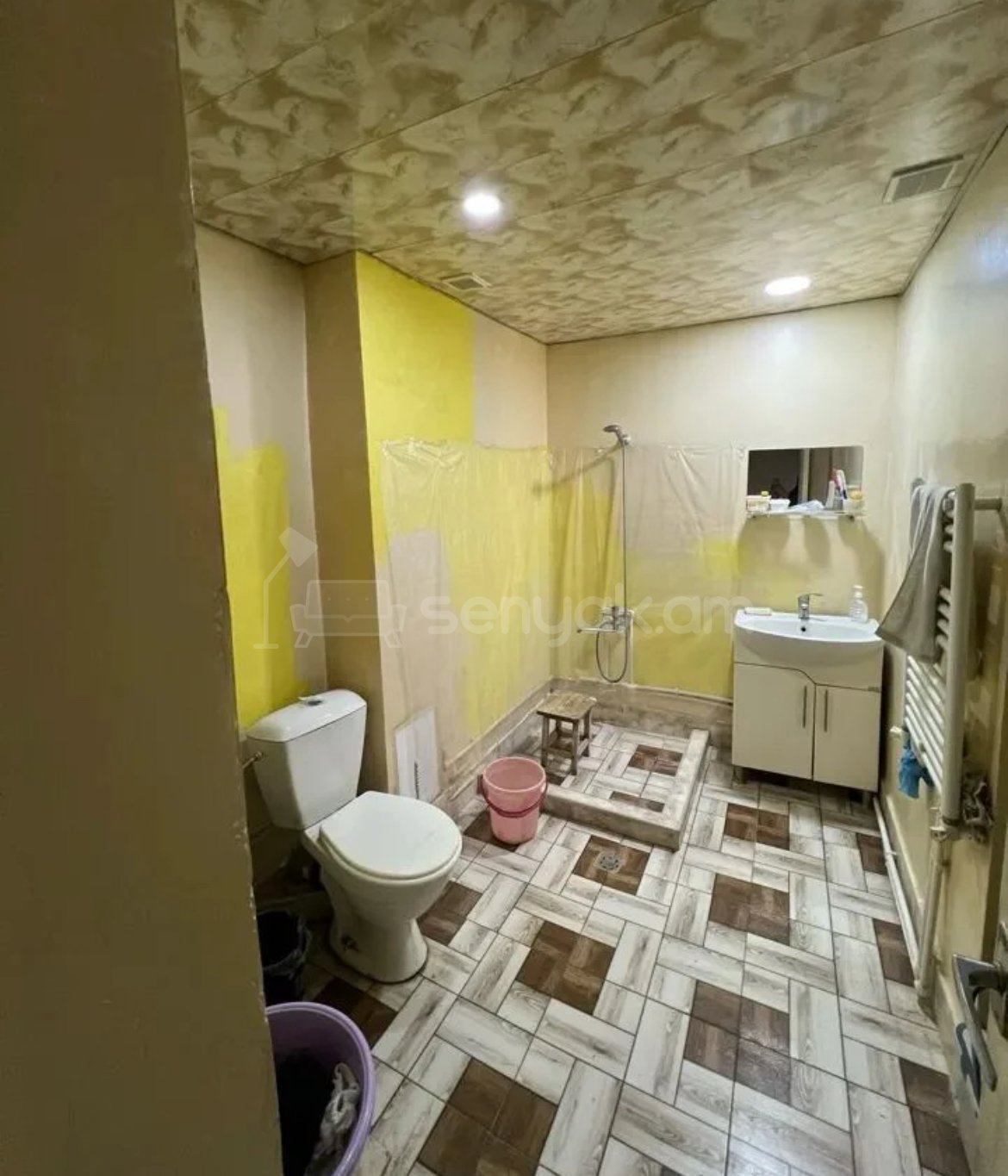 3 Սենյականոց Բնակարան, 70քմ, 5/9 հարկ, Նորմալ Վիճակում, Մասամբ Կահավորված