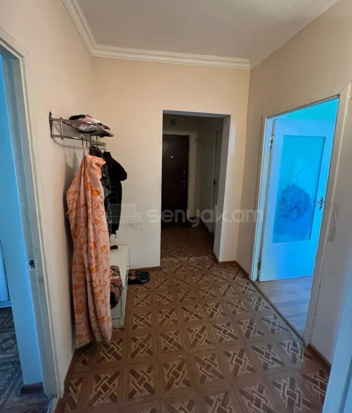 3 Սենյականոց Բնակարան, 70քմ, 5/9 հարկ, Նորմալ Վիճակում, Մասամբ Կահավորված