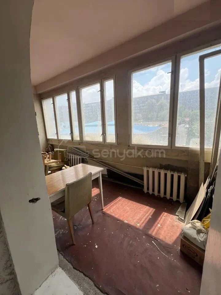 2 Սենյականոց Բնակարան, 67քմ, 6/9 հարկ, Պետական Վիճակում