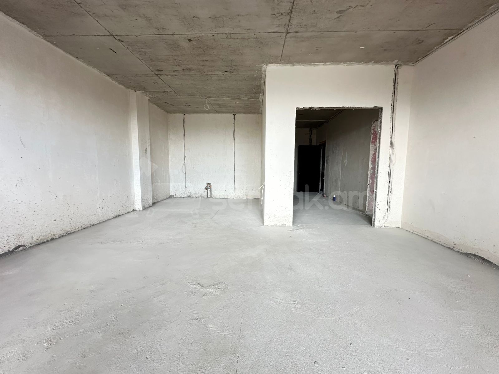 4 Սենյականոց Բնակարան Նորակառույցում, 135քմ, 6/7 հարկ, Զրոյական Վիճակում