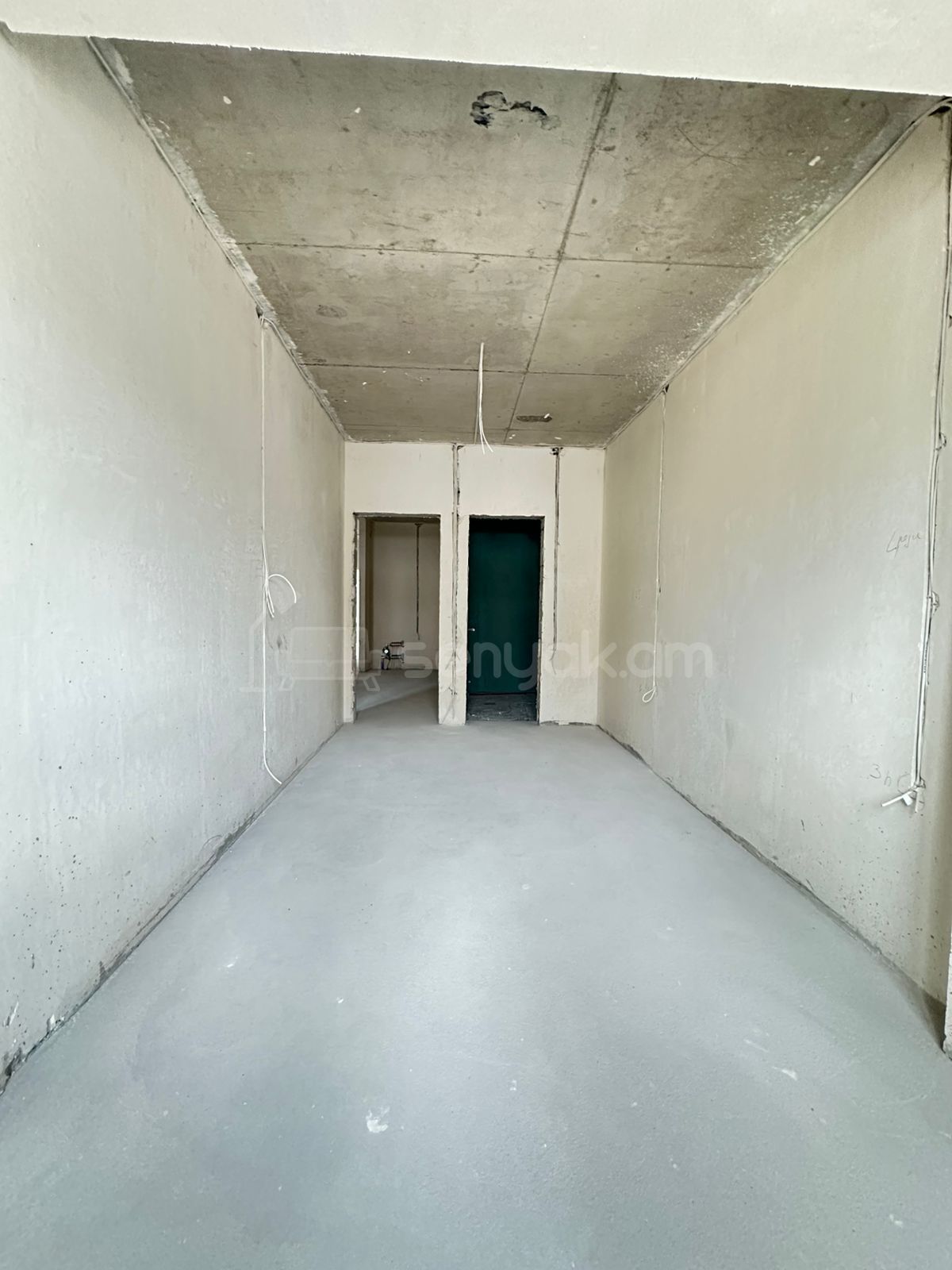 4 Սենյականոց Բնակարան Նորակառույցում, 135քմ, 6/7 հարկ, Զրոյական Վիճակում