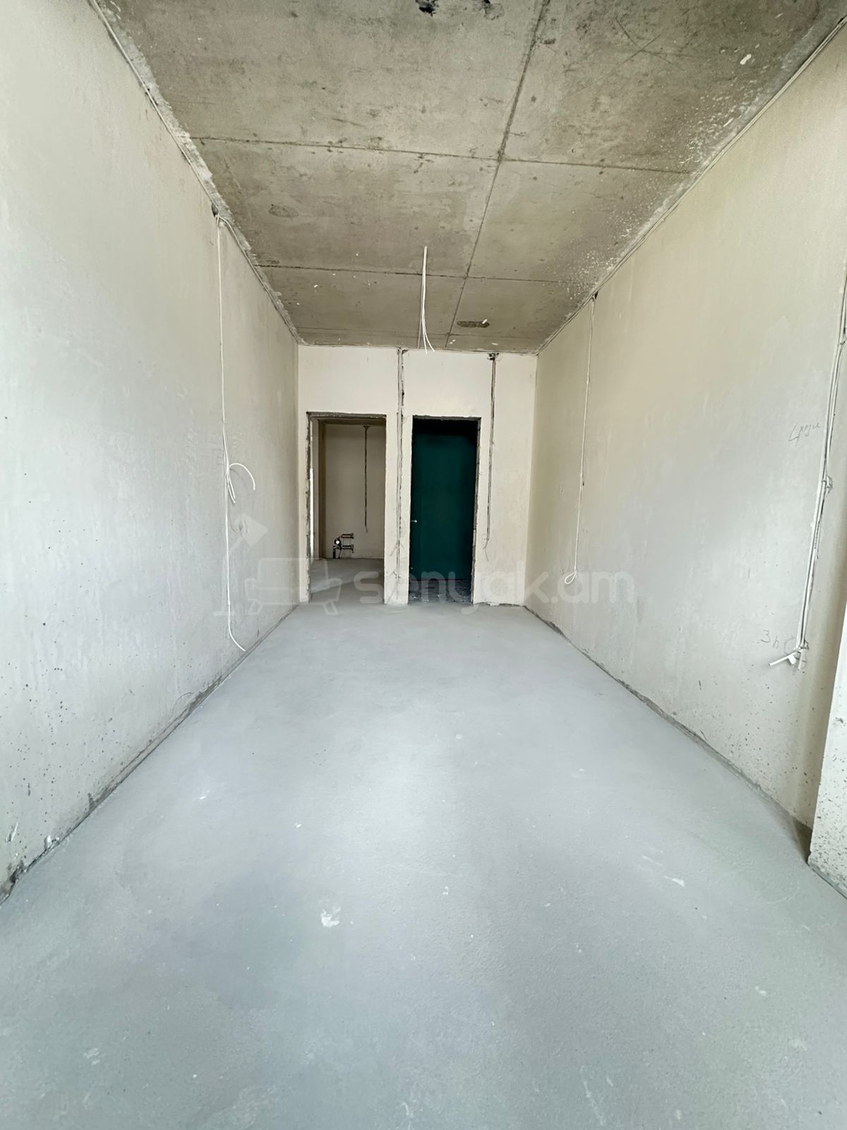 4 Սենյականոց Բնակարան Նորակառույցում, 135քմ, 6/7 հարկ, Զրոյական Վիճակում