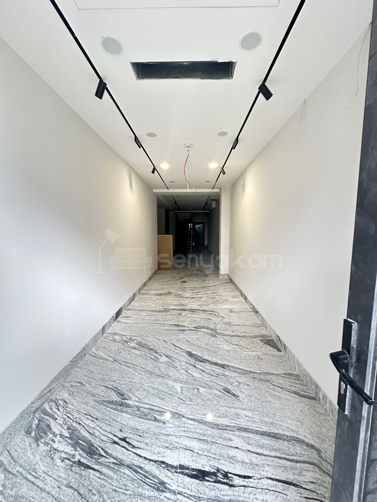4 Սենյականոց Բնակարան Նորակառույցում, 135քմ, 6/7 հարկ, Զրոյական Վիճակում