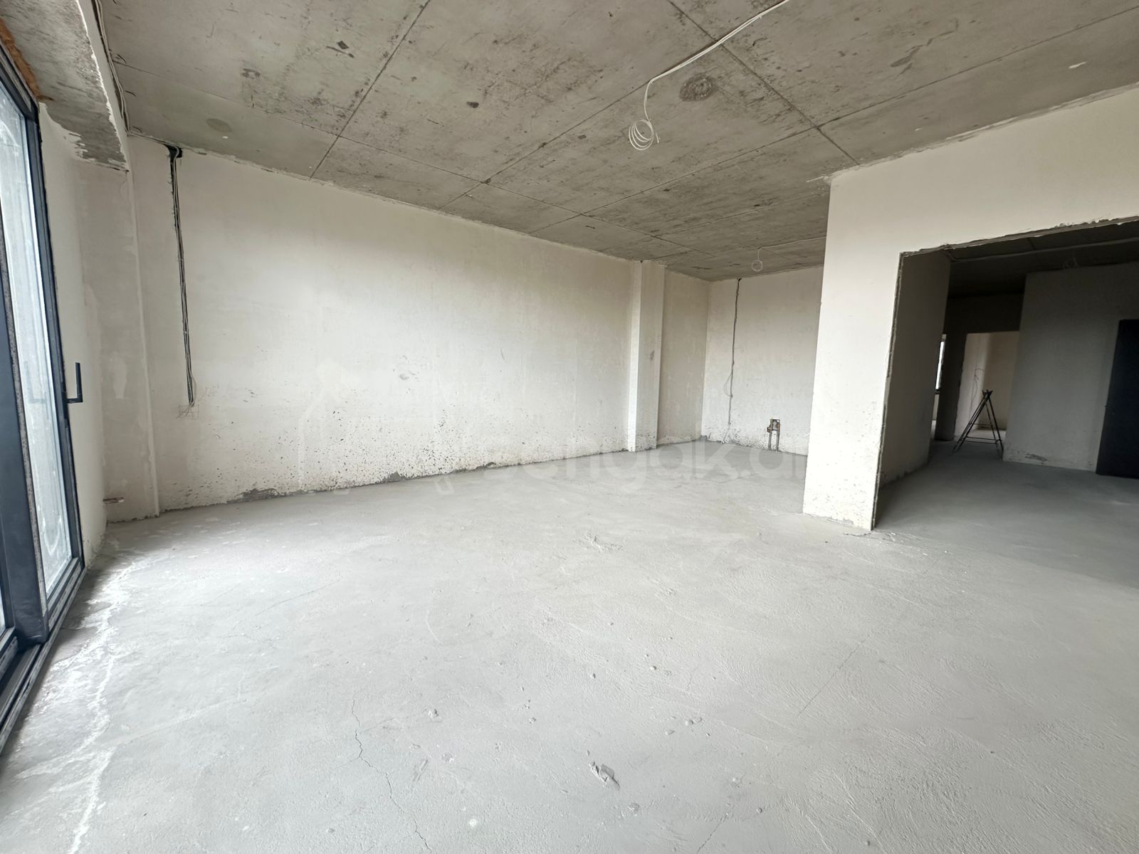 4 Սենյականոց Բնակարան Նորակառույցում, 135քմ, 6/7 հարկ, Զրոյական Վիճակում