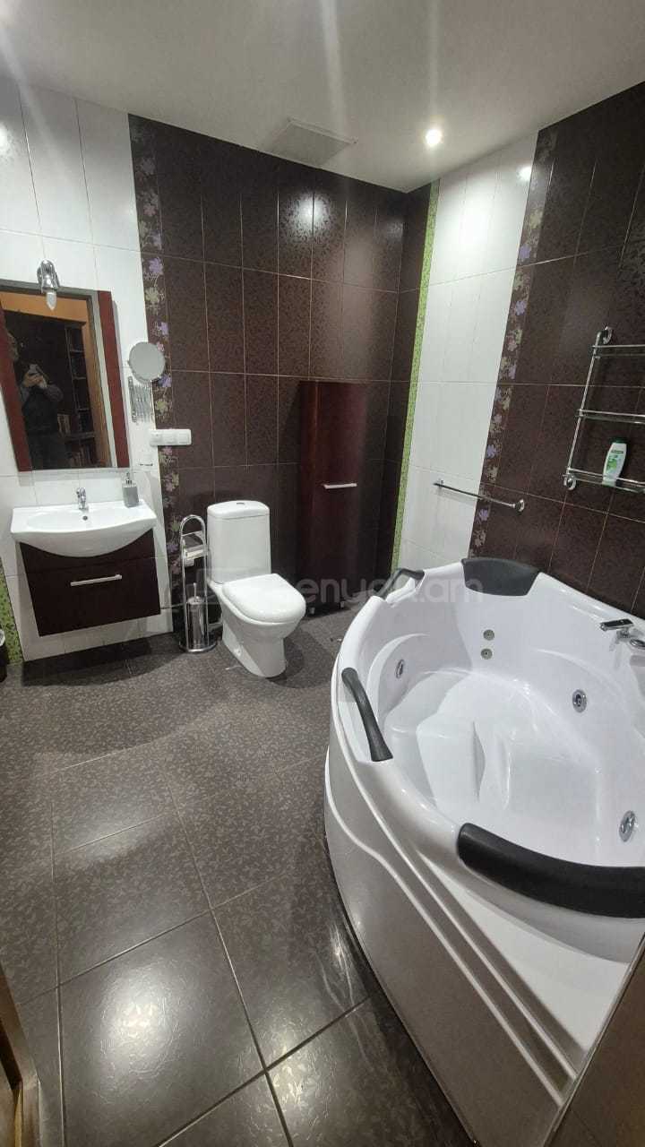 8 Սենյականոց Շքեղ Առանձնատուն, 640քմ, Կահավորված, Լողավազանով, Ավտոտնակով