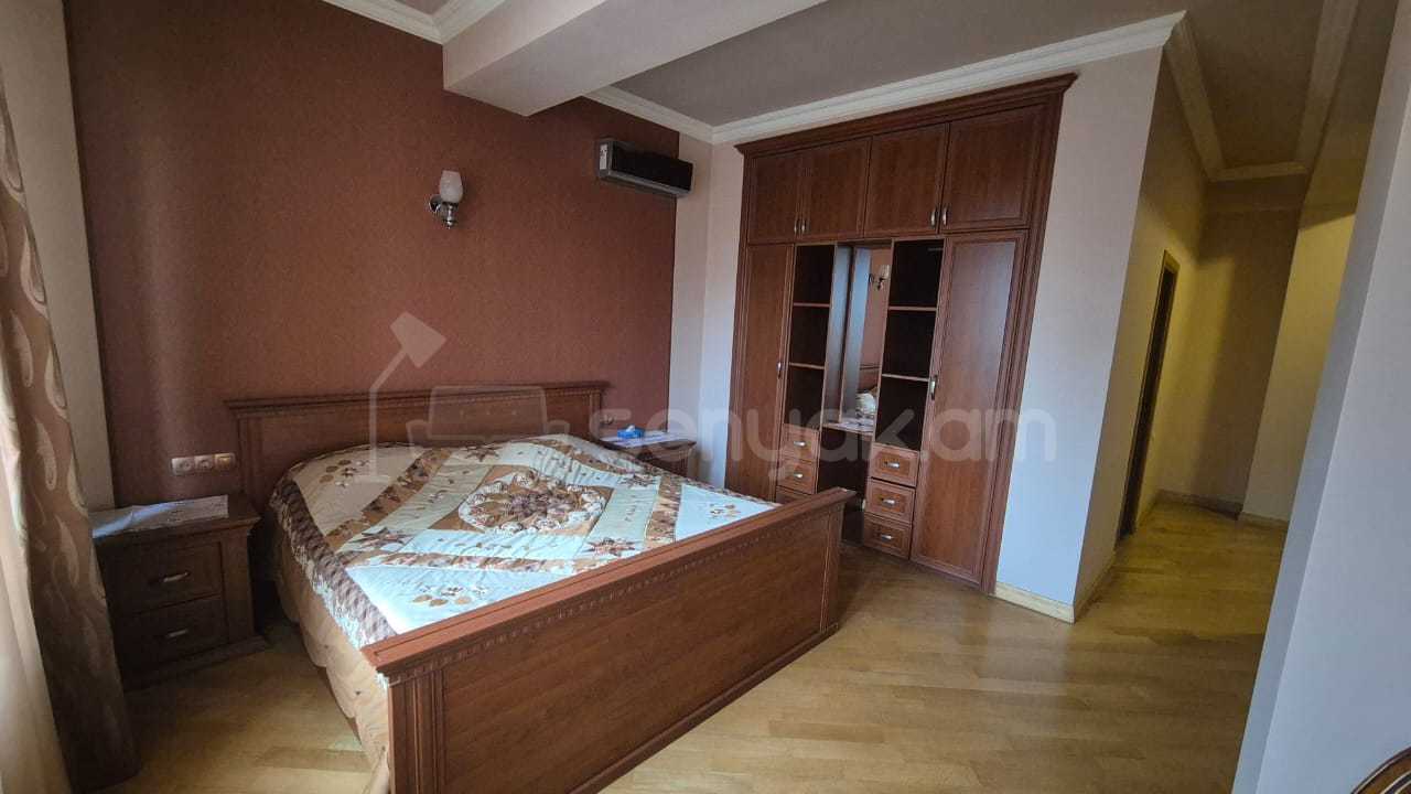 8 Սենյականոց Շքեղ Առանձնատուն, 640քմ, Կահավորված, Լողավազանով, Ավտոտնակով