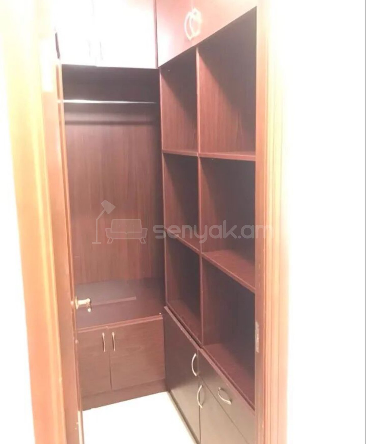 2 Սենյականոց Բնակարան Քարե Շենքում, 76քմ, 3/5 հարկ, Կապիտալ Վերանորոգված, Մասամբ Կահավորված