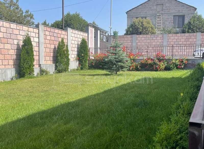5 Սենյականոց Շքեղ Առանձնատուն, 270քմ, Լողավազանով