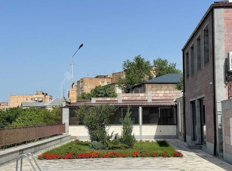 5 Սենյականոց Շքեղ Առանձնատուն, 270քմ, Լողավազանով