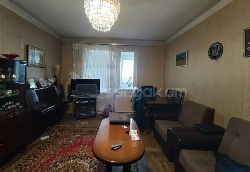 4 Սենյականոց Բնակարան, 91քմ, 8/9 հարկ, Նորմալ Վիճակում