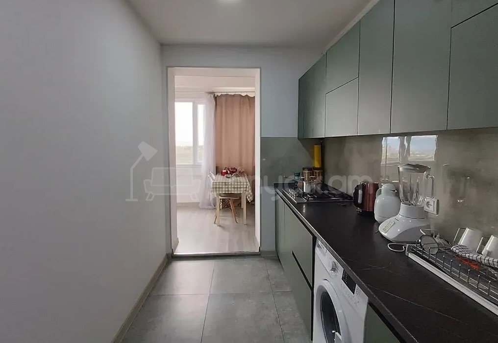 4 Սենյականոց Բնակարան, 91քմ, 8/9 հարկ, Նորմալ Վիճակում