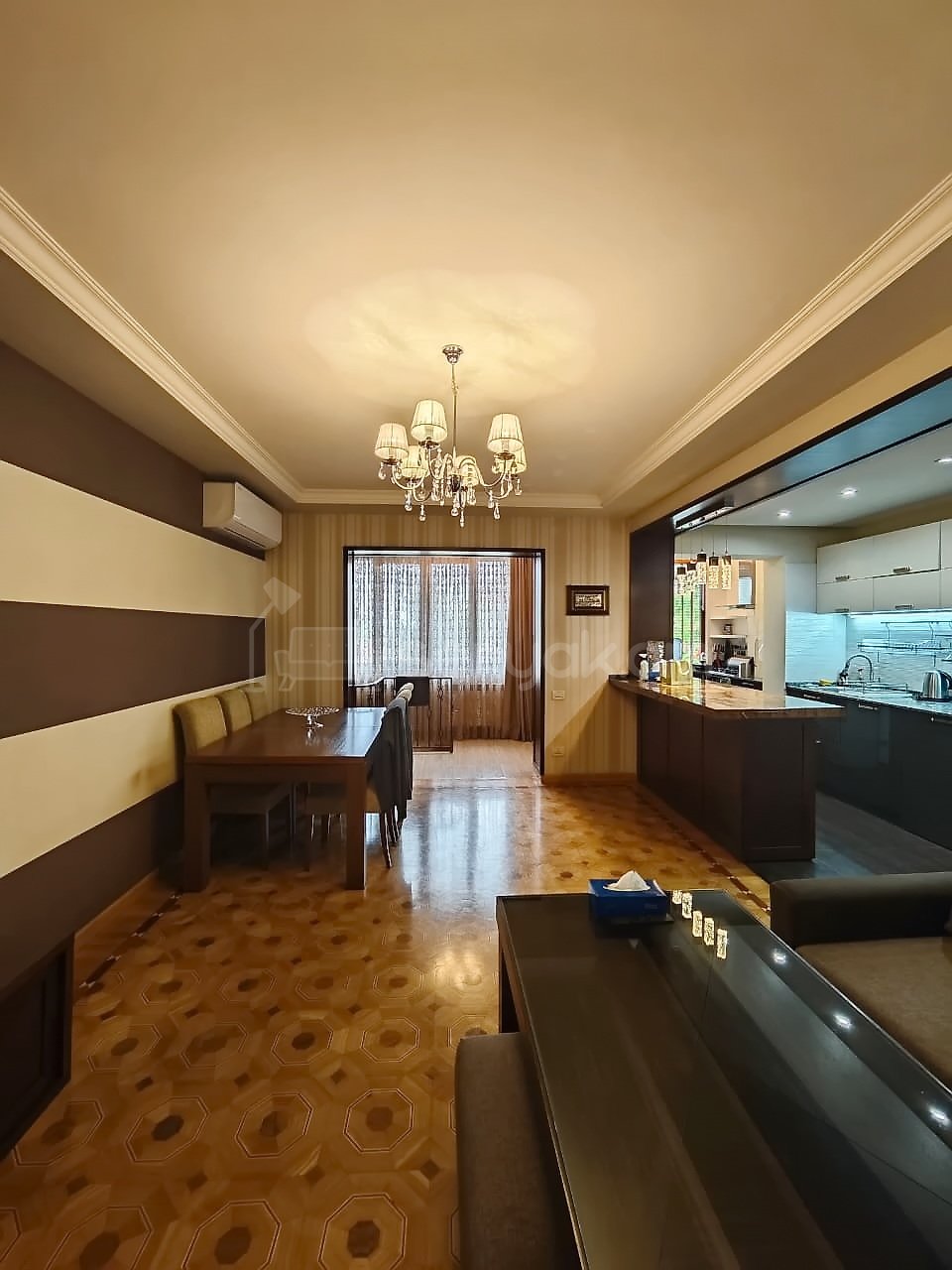 3 Սենյականոց Բնակարան, 110քմ, 1/9 հարկ, Կապիտալ Վերանորոգված, Կահավորված, Արևկող