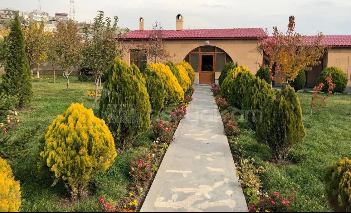 6 Սենյականոց Շքեղ Առանձնատուն, 400քմ, Կահավորված, Ավտոտնակով