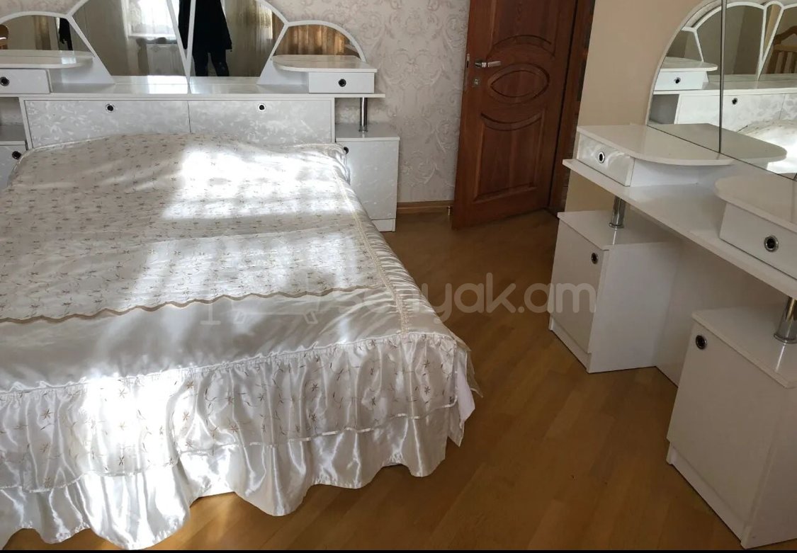 6 Սենյականոց Շքեղ Առանձնատուն, 400քմ, Կահավորված, Ավտոտնակով