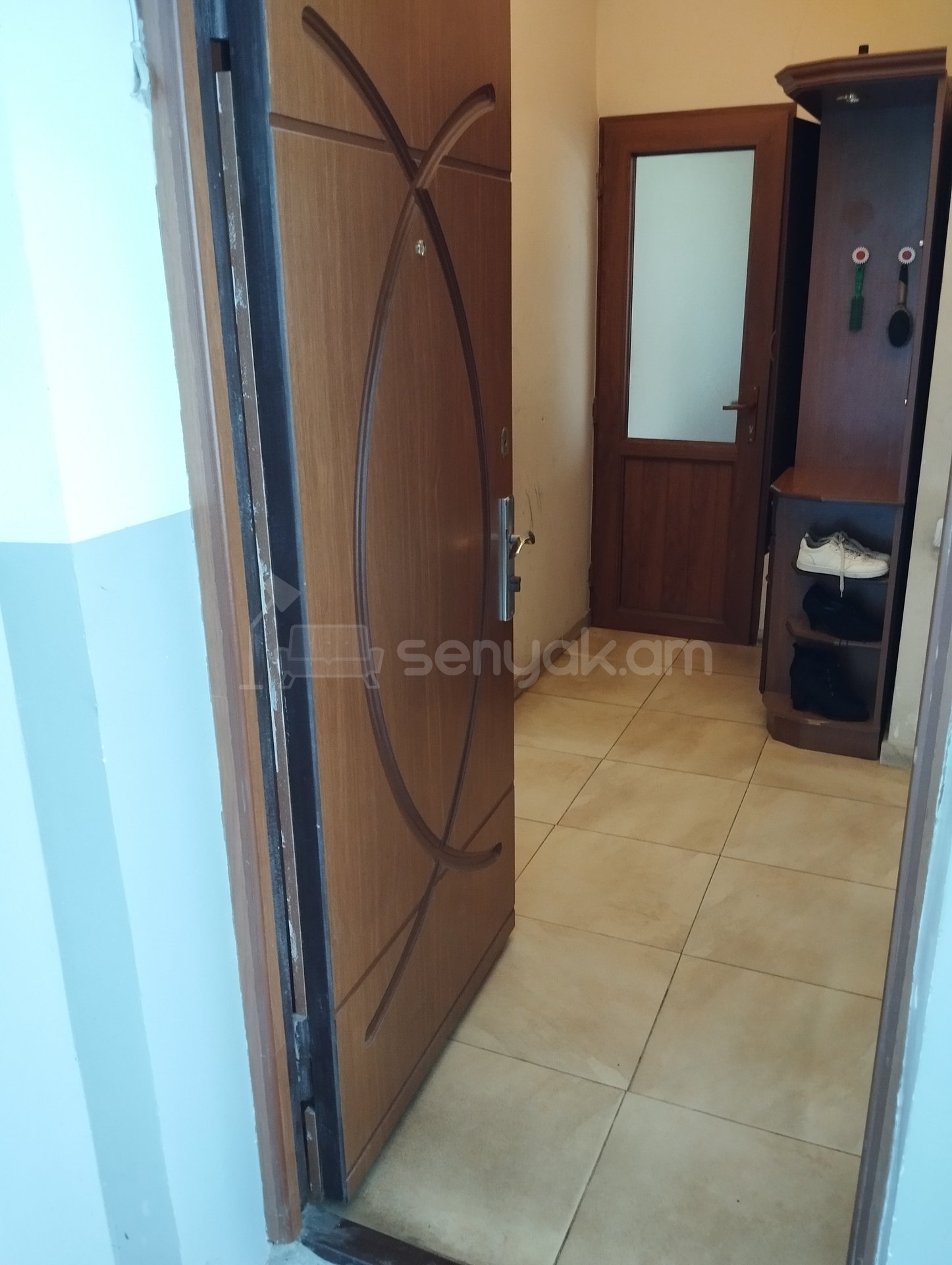 2 Սենյականոց Բնակարան Քարե Շենքում, 74քմ, 3/5 հարկ, Նորմալ Վիճակում