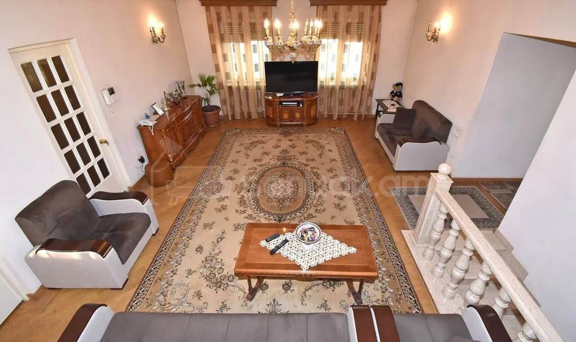 7 Սենյականոց Շքեղ Առանձնատուն, 480քմ, Լողավազանով, Ավտոտնակով