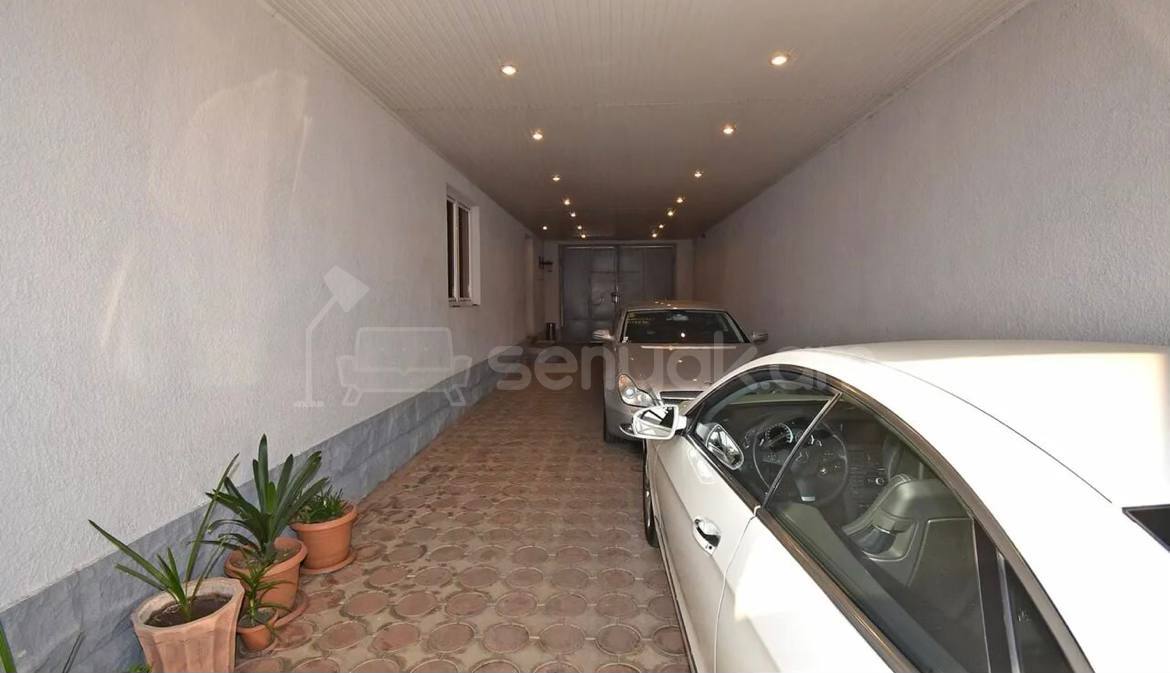 7 Սենյականոց Շքեղ Առանձնատուն, 480քմ, Լողավազանով, Ավտոտնակով