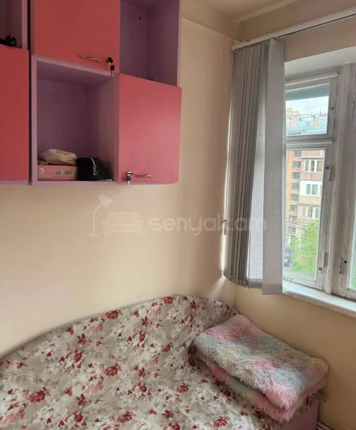3 Սենյականոց Բնակարան Քարե Շենքում, 78քմ, 4/6 հարկ, Պետական Վիճակում, Կահավորված