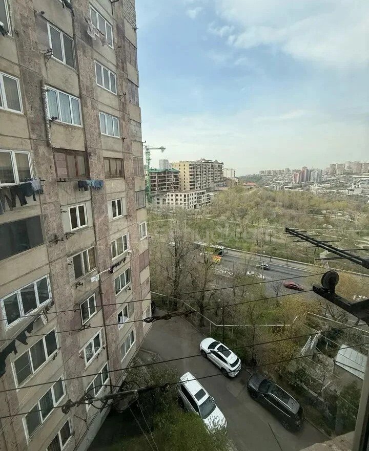 1 Սենյականոց Բնակարան, 40քմ, 7/12 հարկ, Պետական Վիճակում