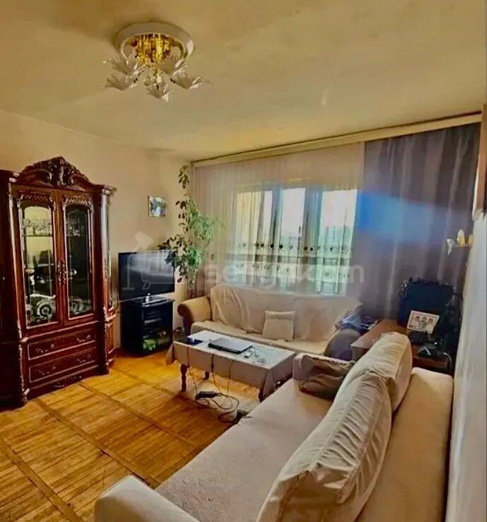 3 Սենյականոց Բնակարան, 80քմ, 8/9 հարկ, Նորմալ Վիճակում