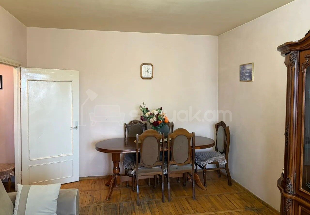 3 Սենյականոց Բնակարան, 80քմ, 8/9 հարկ, Նորմալ Վիճակում