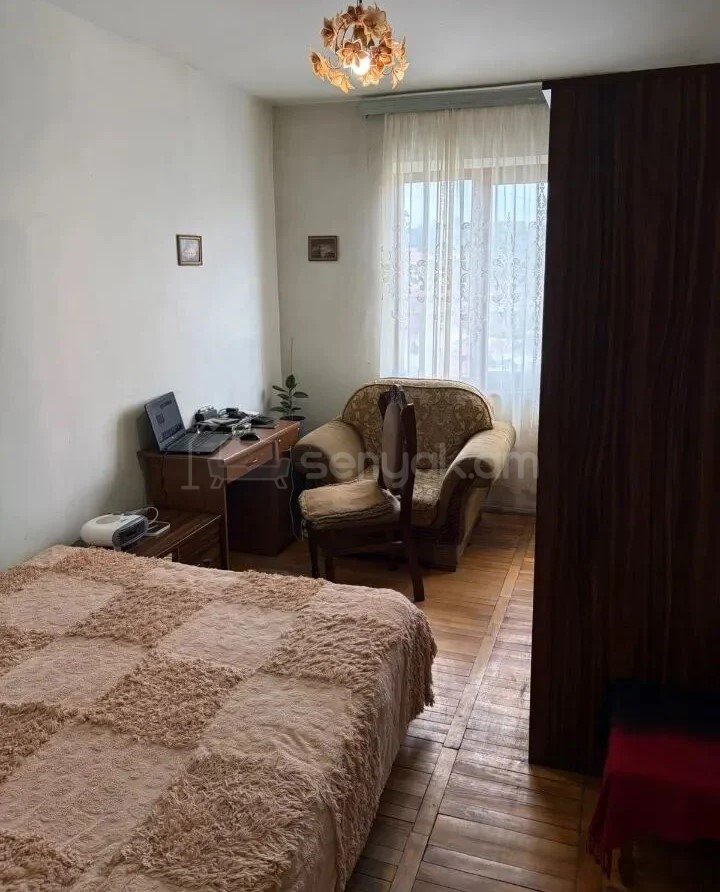 3 Սենյականոց Բնակարան, 80քմ, 8/9 հարկ, Նորմալ Վիճակում