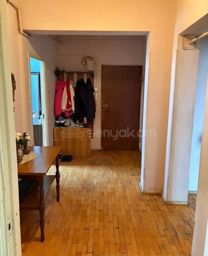 3 Սենյականոց Բնակարան, 80քմ, 8/9 հարկ, Նորմալ Վիճակում