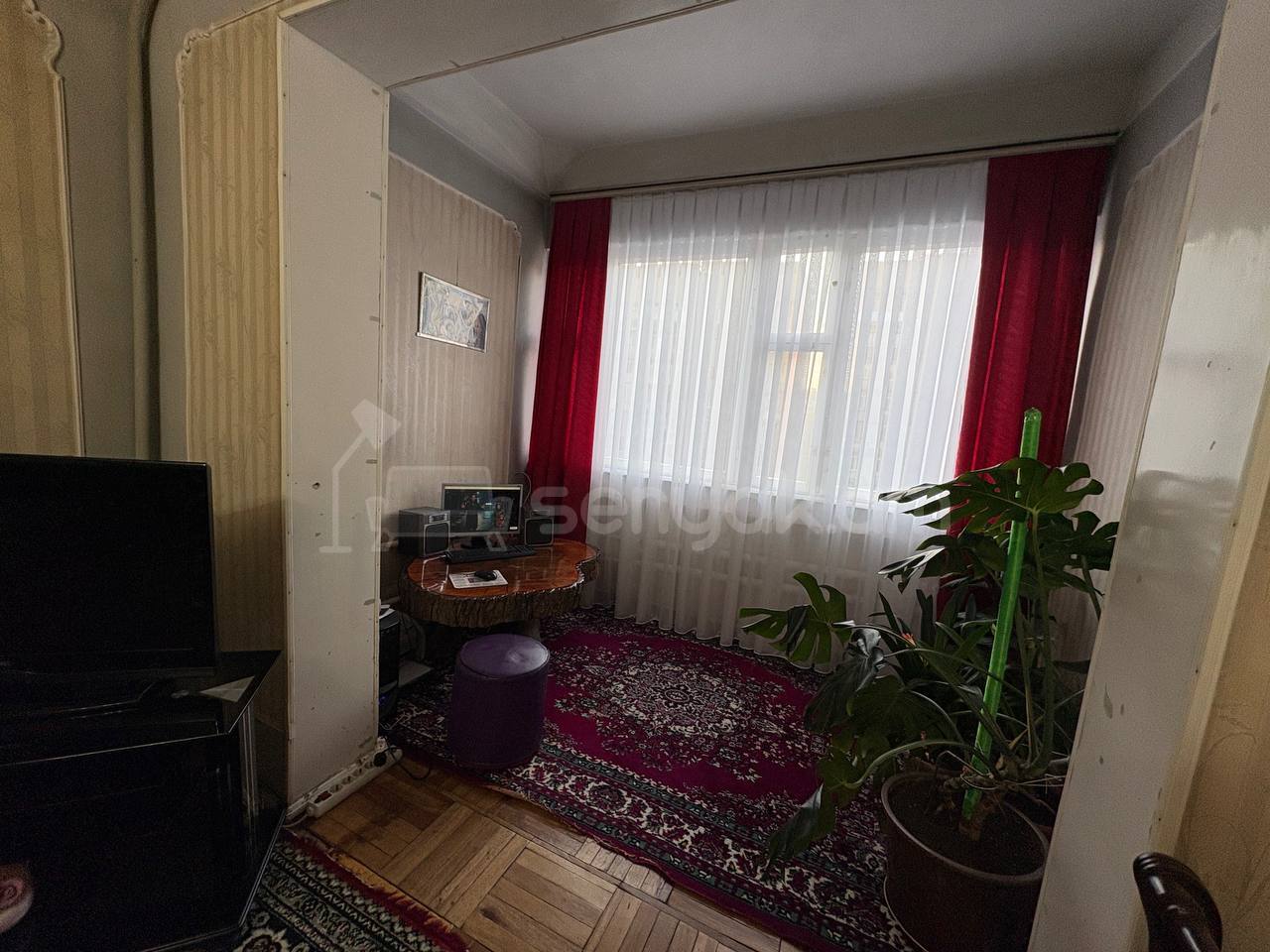 4 Սենյականոց Բնակարան, 101քմ, 7/9 հարկ, Նորմալ Վիճակում