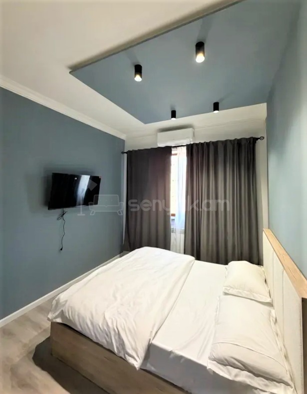 3 Սենյականոց Բնակարան Քարե Շենքում, 120քմ, 7/7 հարկ, Դիզայներական Վերանորոգված, Կահավորված, Արևկող