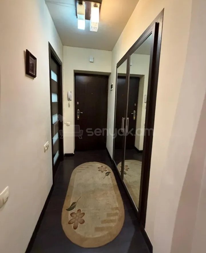 2 Սենյականոց Բնակարան Քարե Շենքում, 57քմ, 3/5 հարկ, Կապիտալ Վերանորոգված