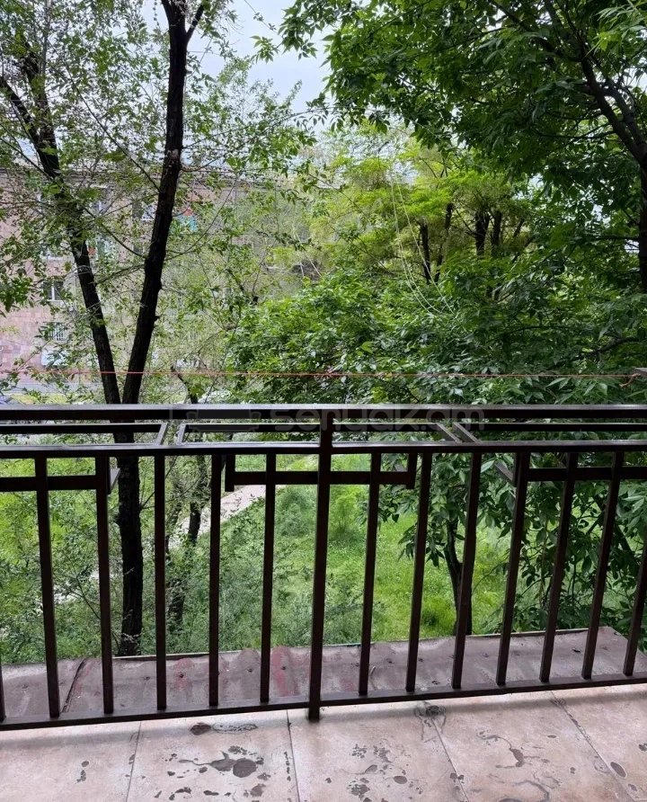 2 Սենյականոց Բնակարան Քարե Շենքում, 57քմ, 3/5 հարկ, Կապիտալ Վերանորոգված