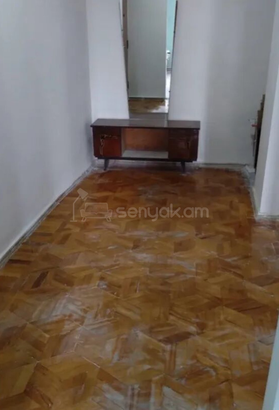 3 Սենյականոց Բնակարան, 80քմ, 14/16 հարկ, Կոսմետիկ Վերանորոգված, Մասամբ Կահավորված