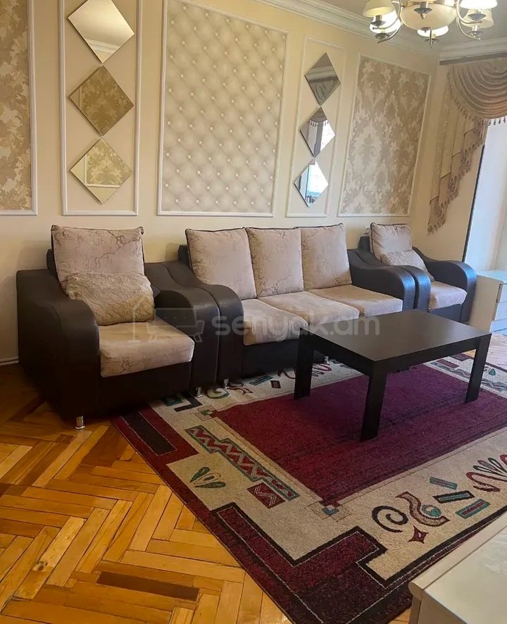 1 Սենյականոց Բնակարան Քարե Շենքում, 44քմ, 4/5 հարկ, Կապիտալ Վերանորոգված