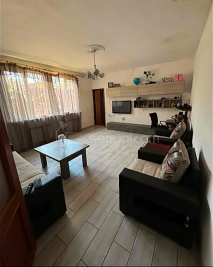 3 Սենյականոց Սեփական Տուն, 80քմ, Նորմալ Վիճակում, Կահավորված