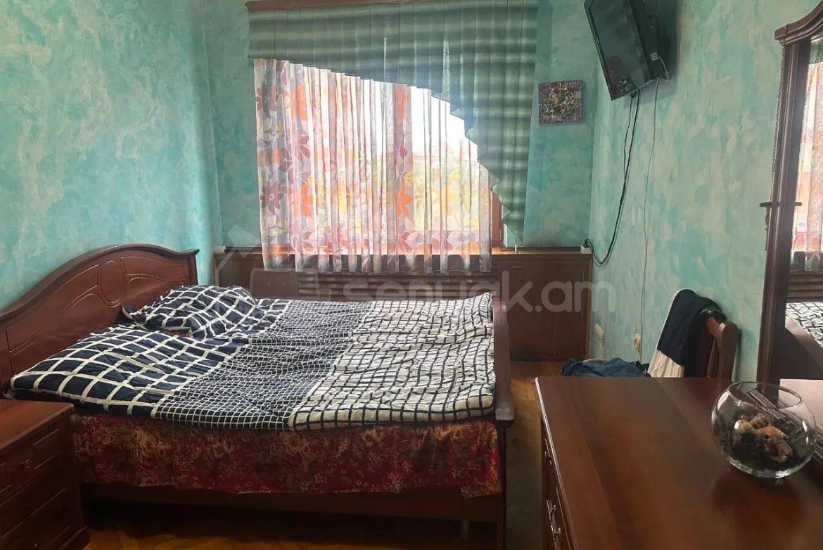 3 Սենյականոց Բնակարան, 77քմ, 4/9 հարկ, Նորմալ Վիճակում, Կահավորված