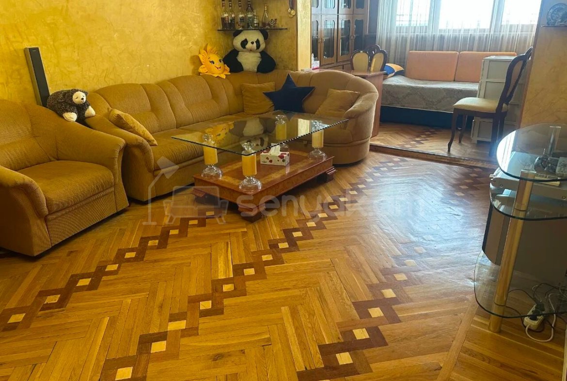 3 Սենյականոց Բնակարան, 77քմ, 4/9 հարկ, Նորմալ Վիճակում, Կահավորված
