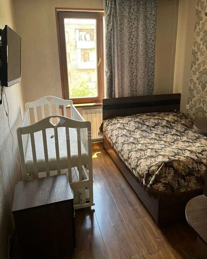 4 Սենյականոց Բնակարան, 80քմ, 5/9 հարկ, Կապիտալ Վերանորոգված
