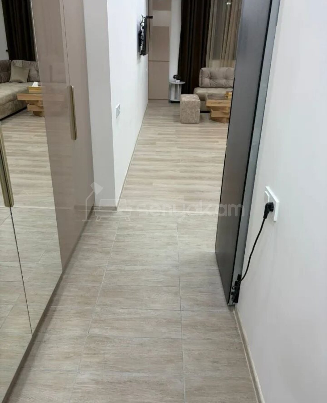 1 Սենյականոց Բնակարան Նորակառույցում, 40քմ, 11/12 հարկ, Կապիտալ Վերանորոգված
