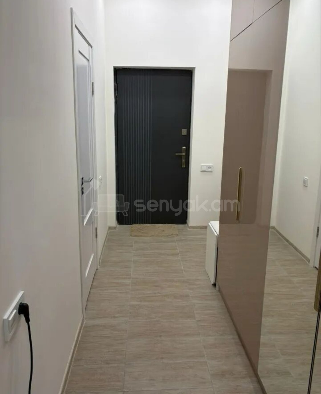 1 Սենյականոց Բնակարան Նորակառույցում, 40քմ, 11/12 հարկ, Կապիտալ Վերանորոգված