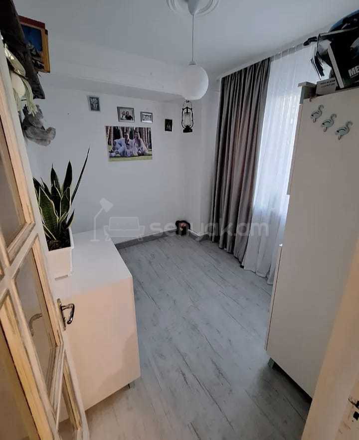 4 Սենյականոց Բնակարան, 87քմ, 5/9 հարկ, Նորմալ Վիճակում