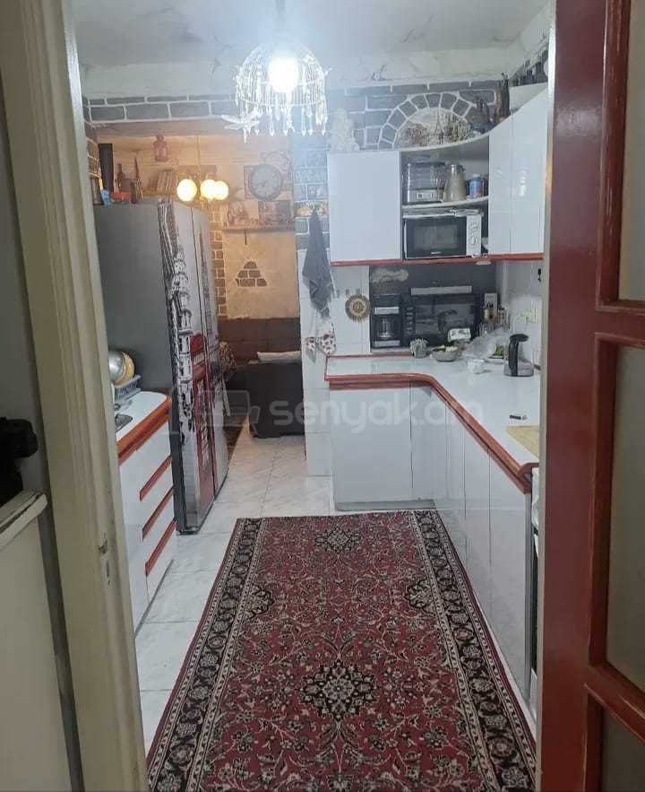 4 Սենյականոց Բնակարան, 87քմ, 5/9 հարկ, Նորմալ Վիճակում