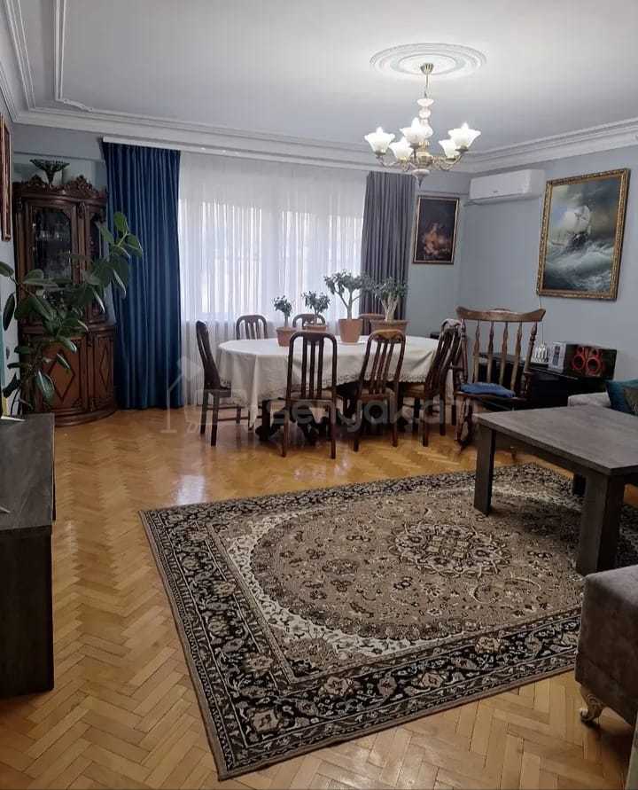 4 Սենյականոց Բնակարան, 87քմ, 5/9 հարկ, Նորմալ Վիճակում