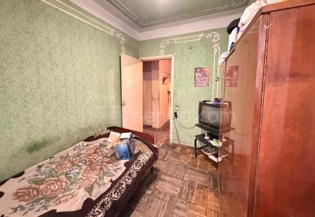3 Սենյականոց Բնակարան, 70քմ, 2/9 հարկ, Պետական Վիճակում