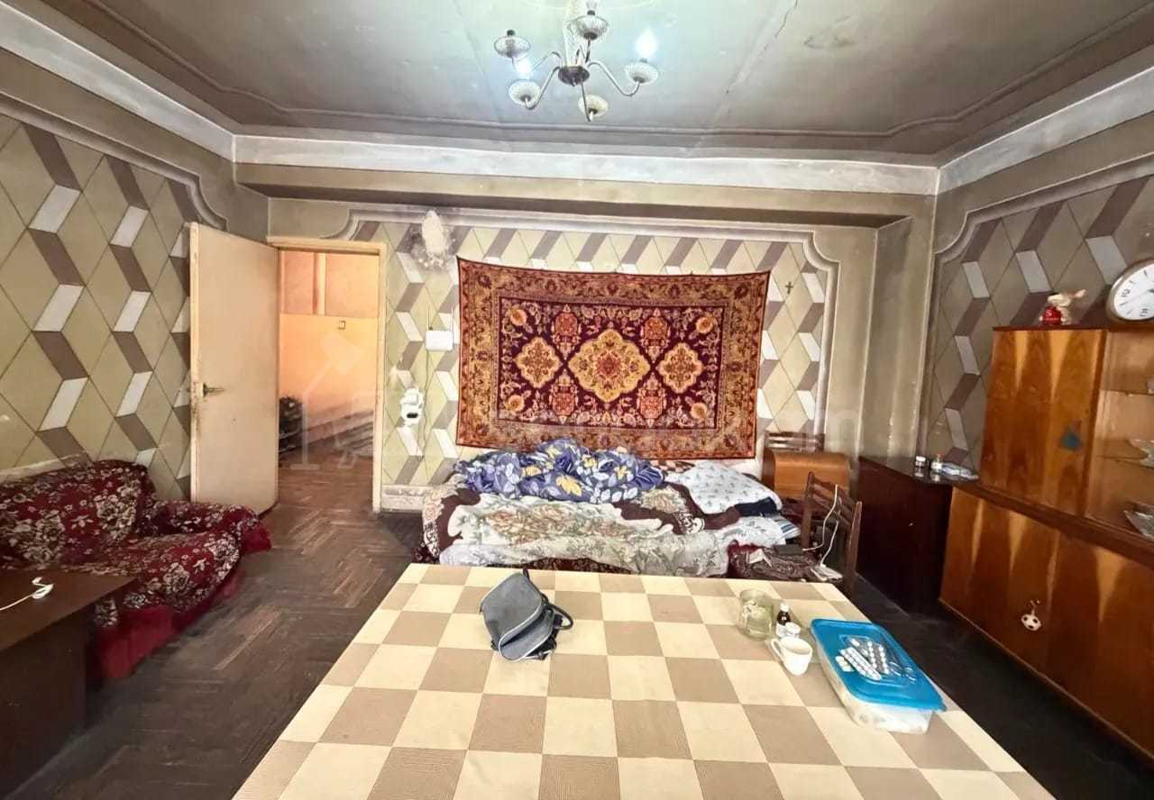 3 Սենյականոց Բնակարան, 70քմ, 2/9 հարկ, Պետական Վիճակում