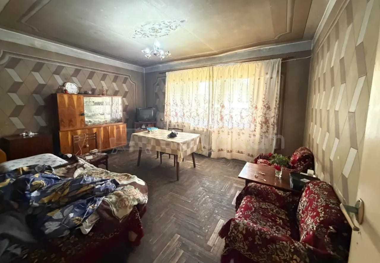 3 Սենյականոց Բնակարան, 70քմ, 2/9 հարկ, Պետական Վիճակում