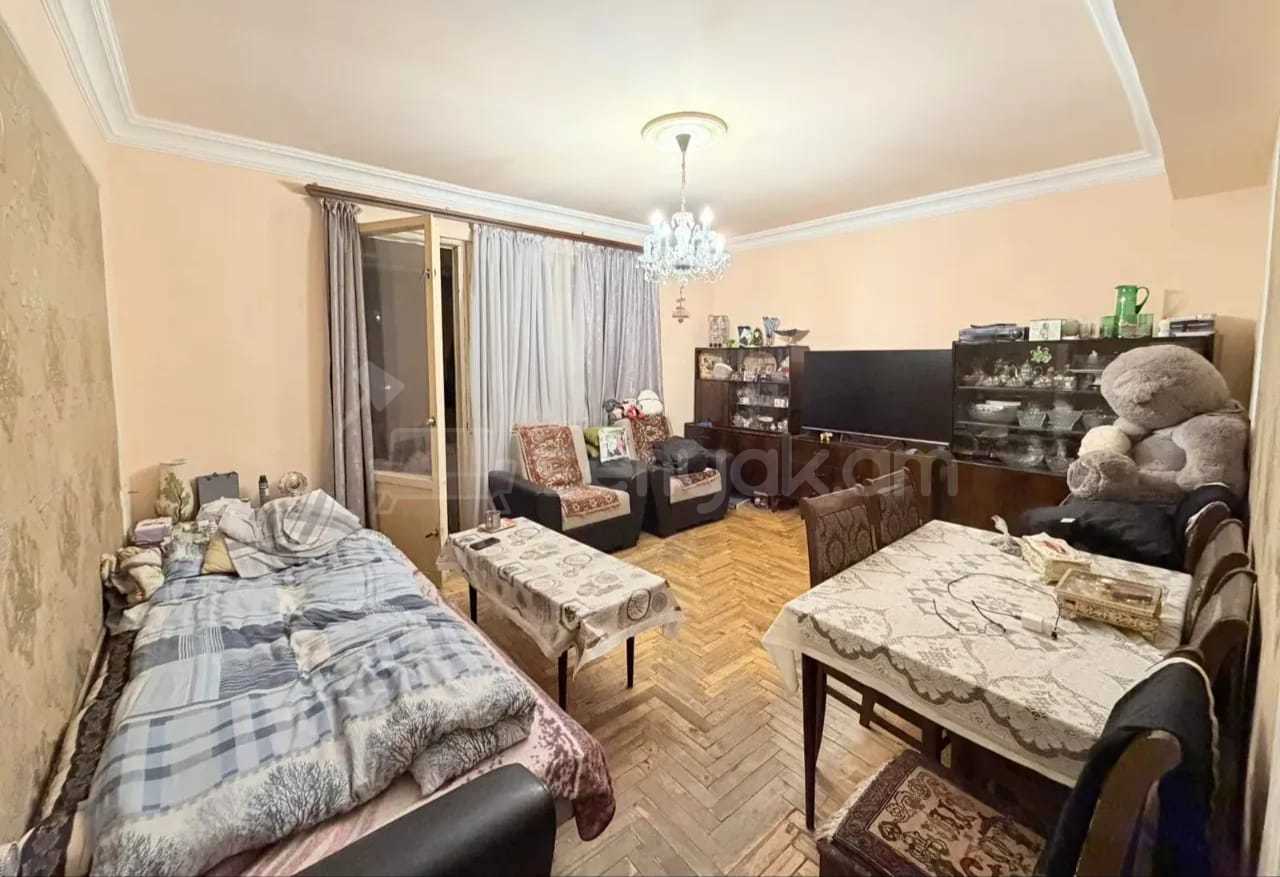 4 Սենյականոց Բնակարան, 80քմ, 6/9 հարկ, Նորմալ Վիճակում