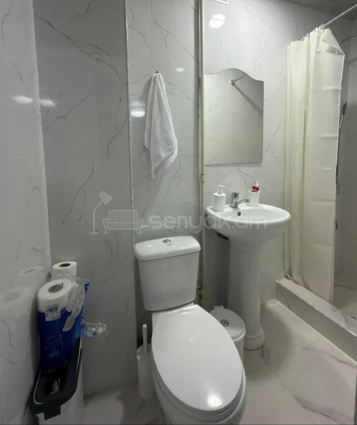 2 Սենյականոց Բնակարան Քարե Շենքում, 56քմ, 3/4 հարկ, Կապիտալ Վերանորոգված, Կահավորված, Արևկող