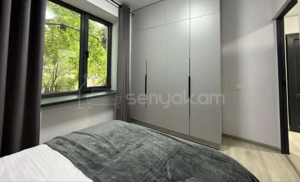 2 Սենյականոց Բնակարան Քարե Շենքում, 56քմ, 3/4 հարկ, Կապիտալ Վերանորոգված, Կահավորված, Արևկող