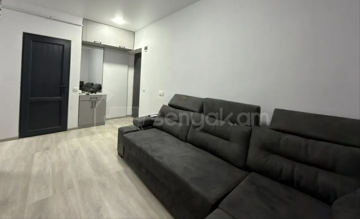 2 Սենյականոց Բնակարան Քարե Շենքում, 56քմ, 3/4 հարկ, Կապիտալ Վերանորոգված, Կահավորված, Արևկող